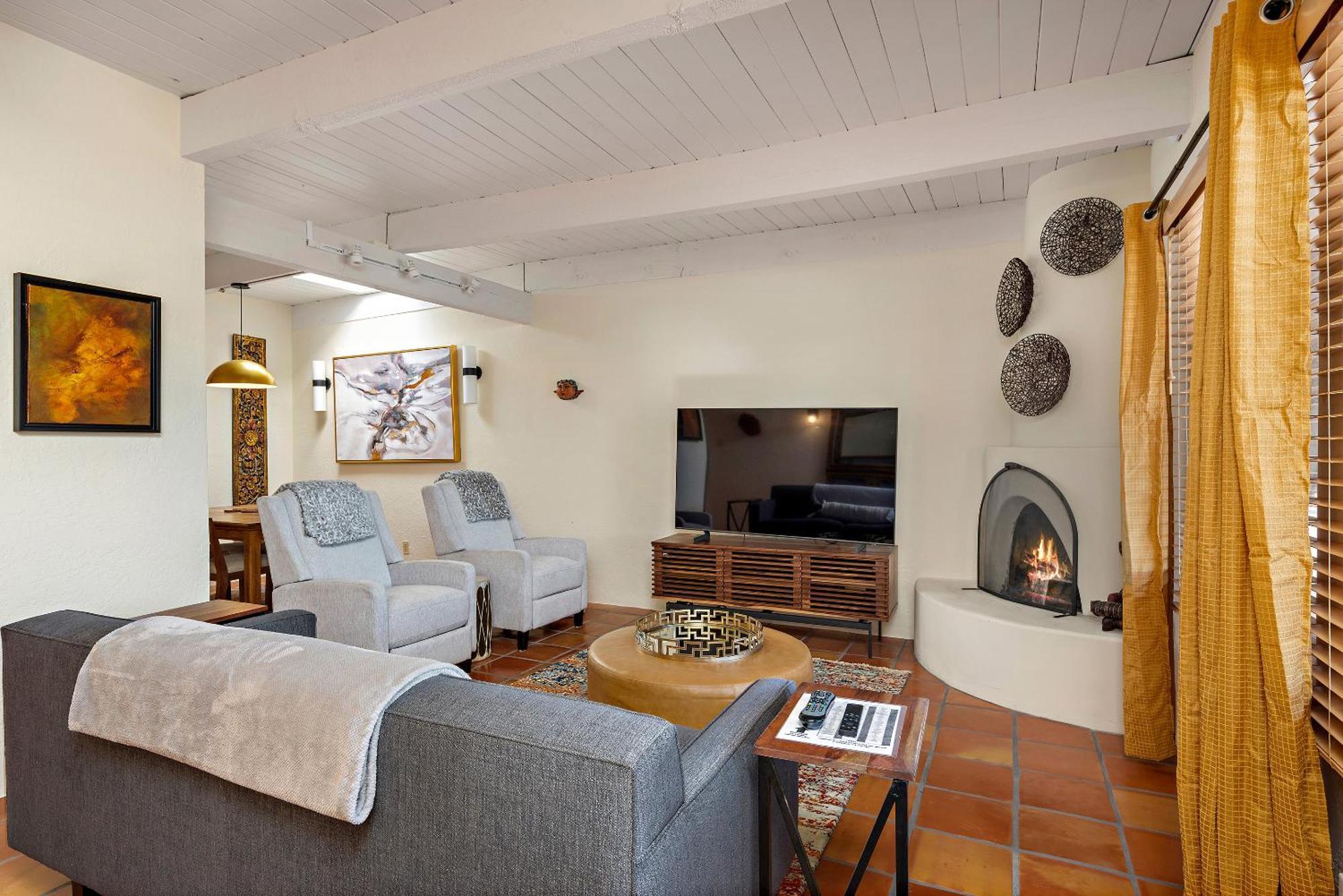 Fort Marcy Suites By All Seasons Resort Lodging Santa Fe Bagian luar foto