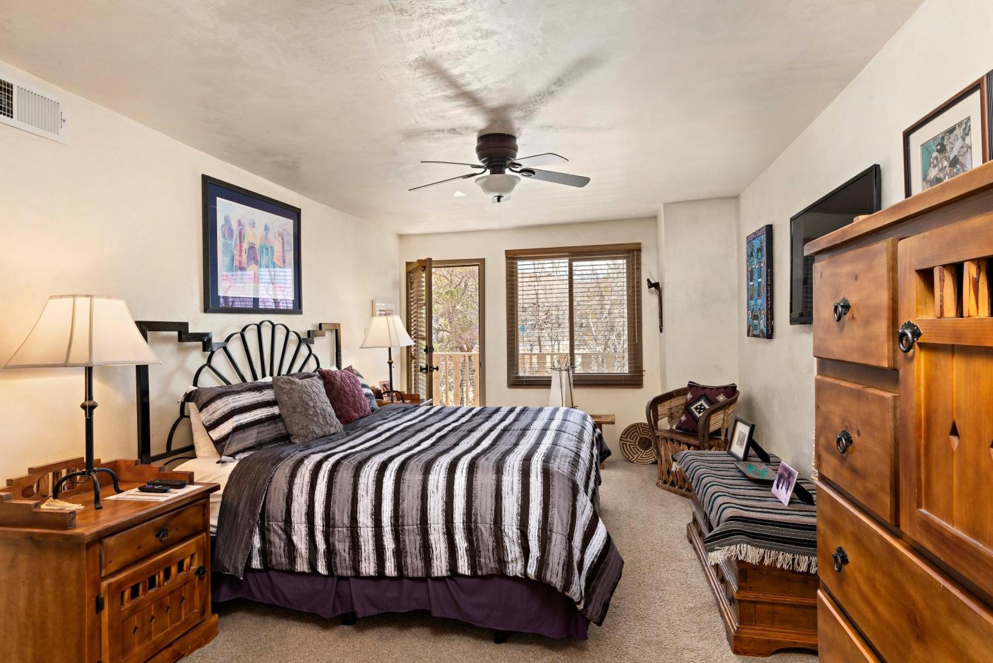 Fort Marcy Suites By All Seasons Resort Lodging Santa Fe Bagian luar foto